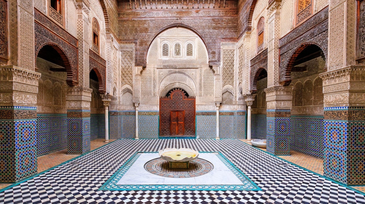 Fes Marokko Courtyard of the Al-Attarine Madrasa.