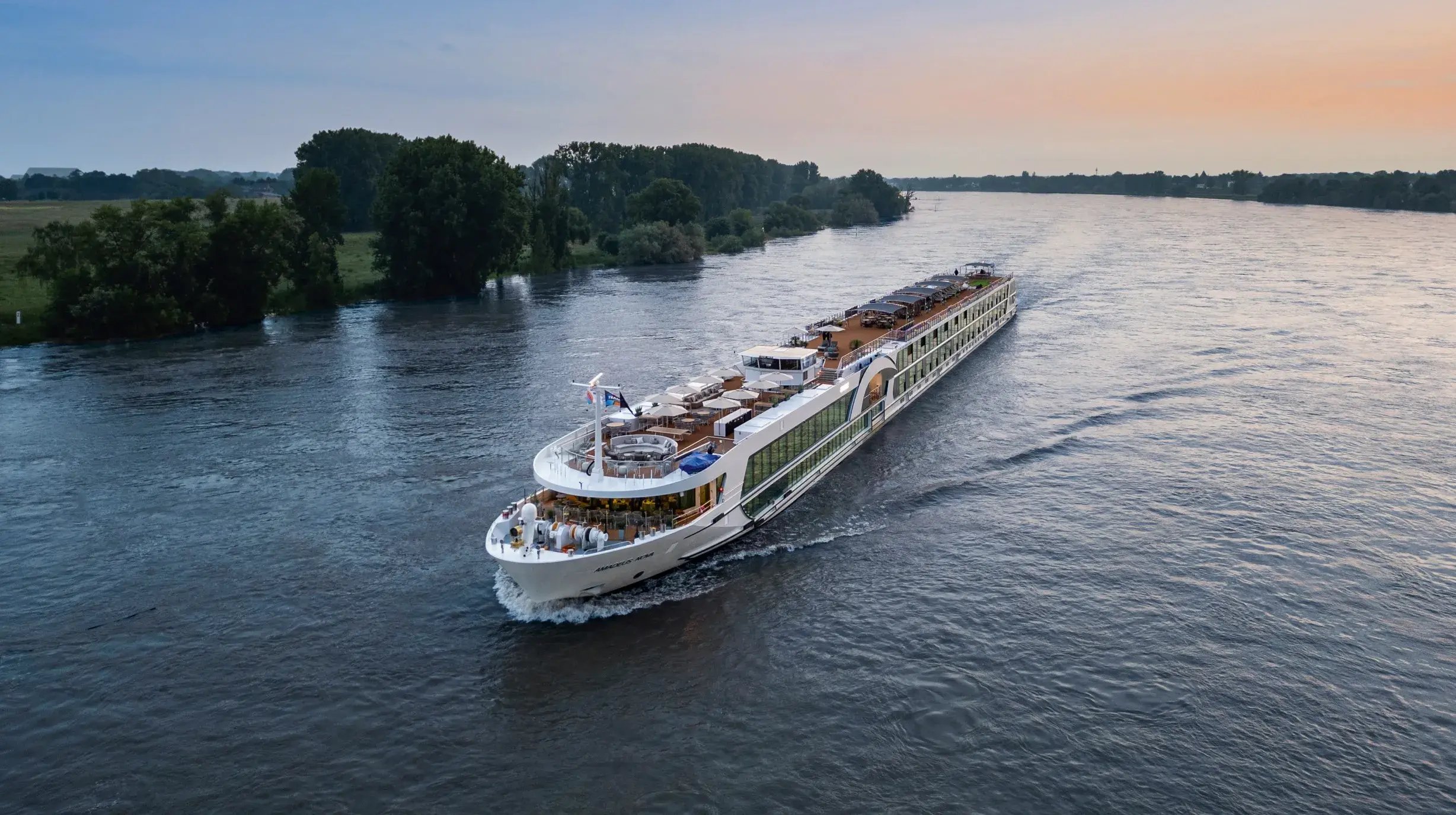 01_Lueftner Cruises_AMADEUS Nova_Exterieur
