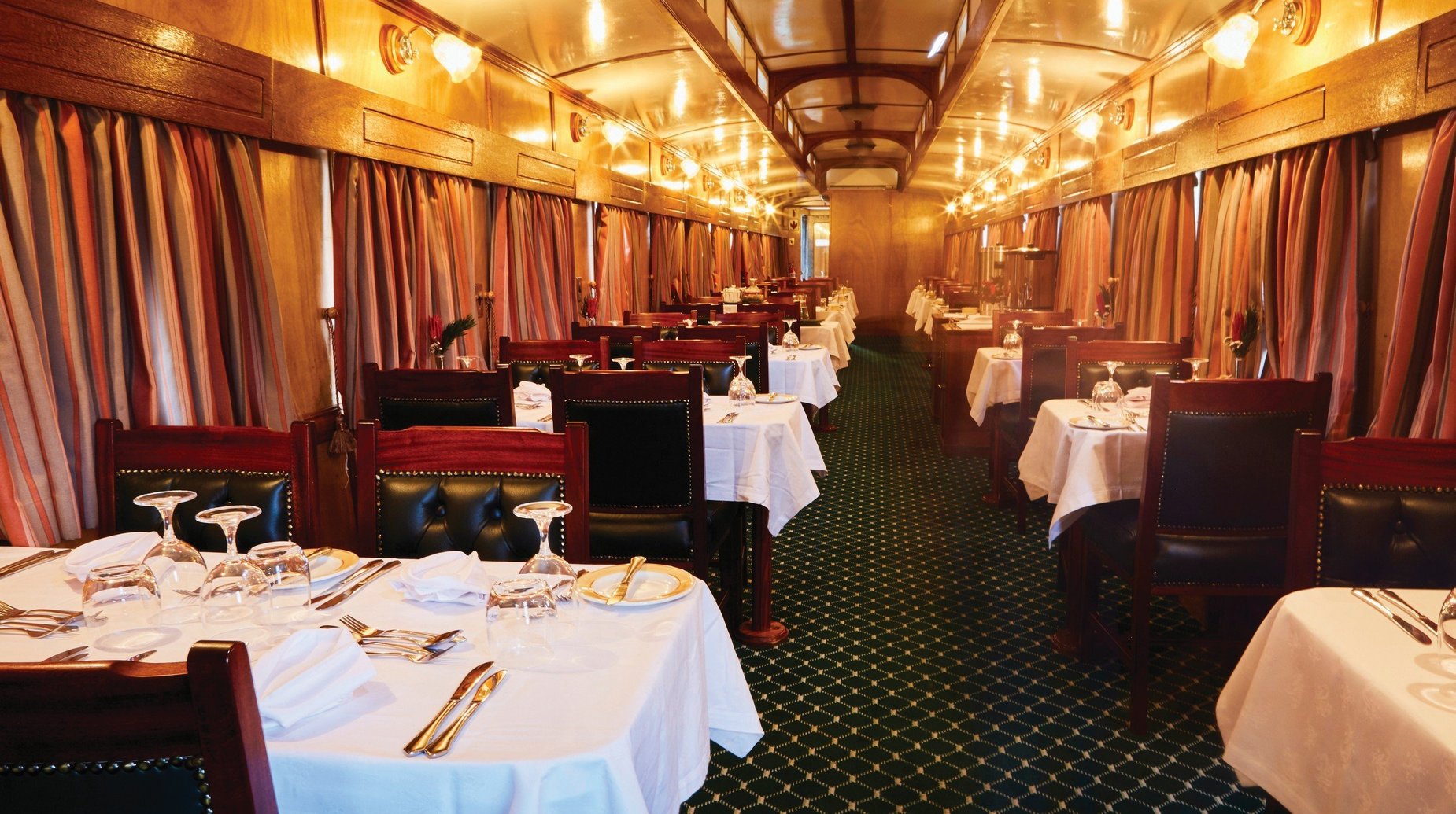 Shongololo Express dining