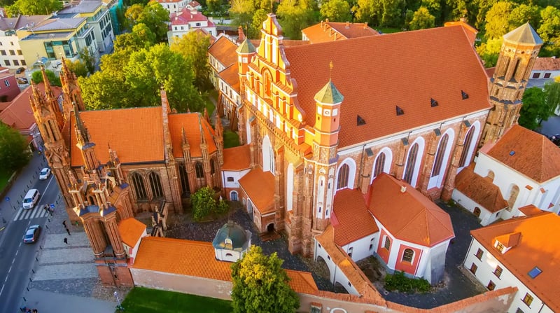 Vilnius - St. Anne en Bernadine Kerk