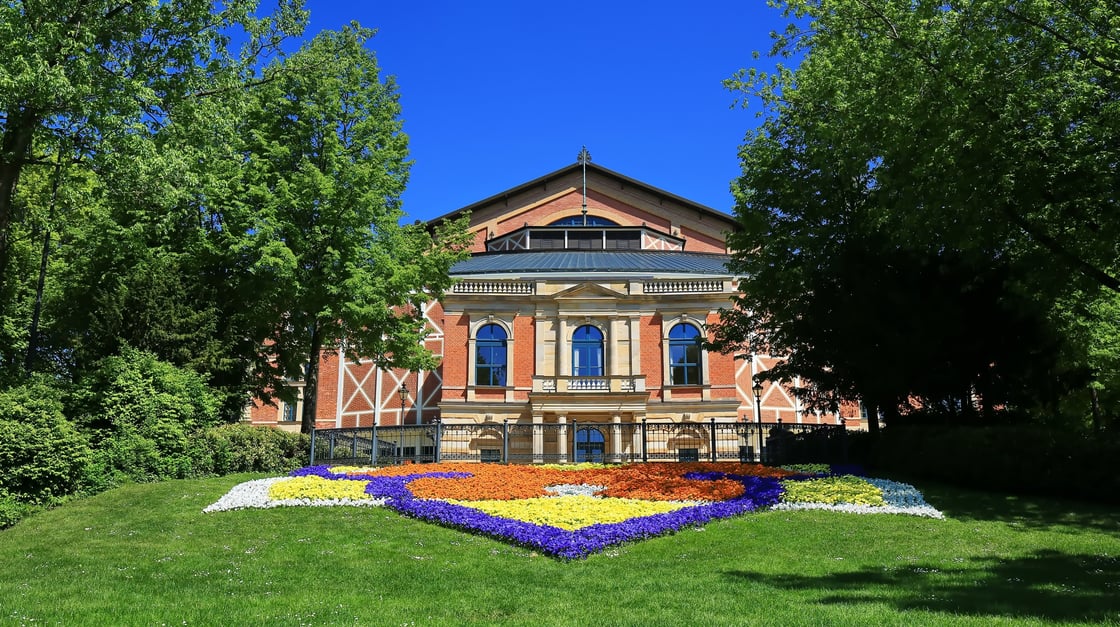 shutterstock_Festspielhaus Bayreuth