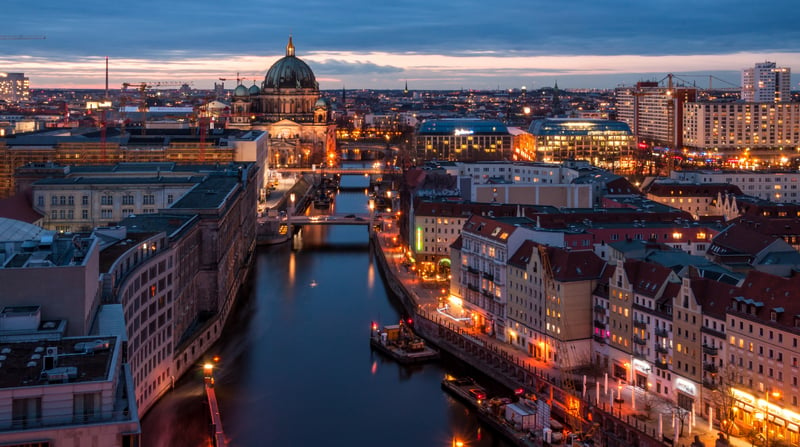 Berlijn - zicht op de Berliner Dom - shutterstock_594897554