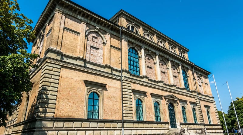 Alte Pinakothek München, shutterstock_1165618768