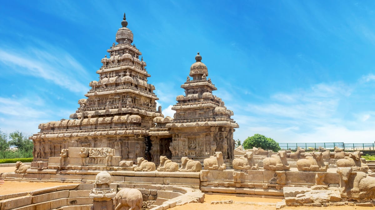 shutterstock_796224382 - Mahabalipuram - Shore temple