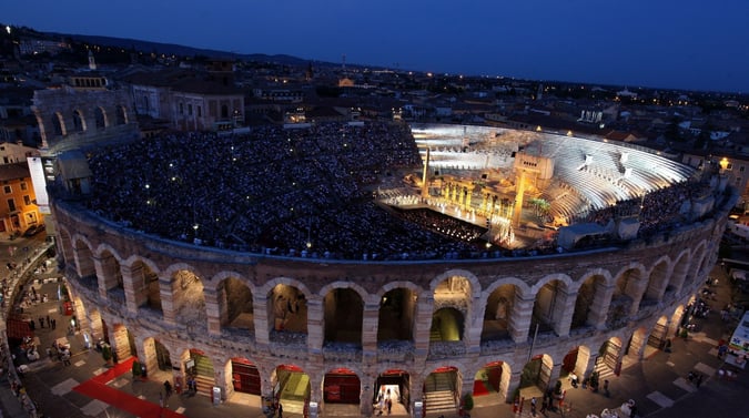 Van de gladiatoren naar de tenoren: opera onder de sterren in de Arena van Verona | Destin Travel'