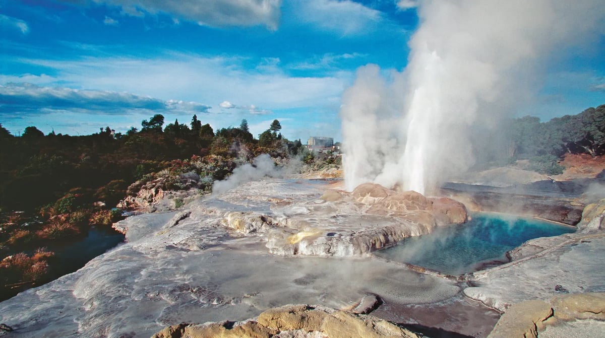 Rotorua geysers 2 c. Tourism New Zealand_Rob Suisted