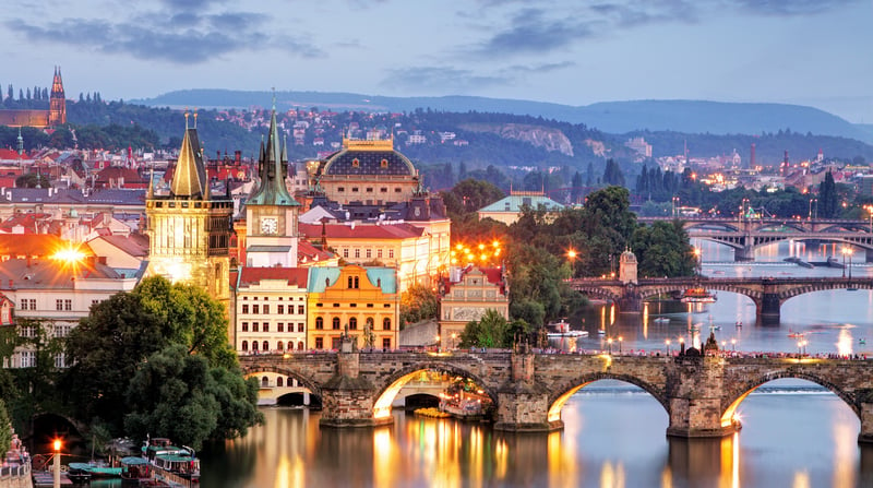 Praag brug avond