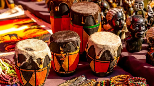 Drums Lesedi Cultural Zuid-Afrika, shutterstock_1350015347